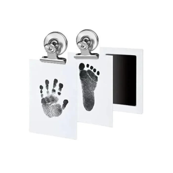 Kit amprenta bebelusi cu tus non-toxice si personaje